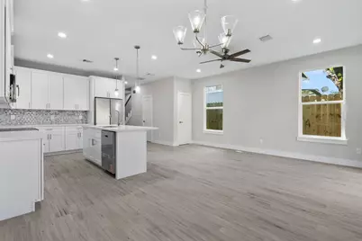 404 Forest Hill Boulevard #A, Houston, TX 77011 - Photo 17