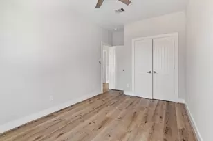 404 Forest Hill Blvd, Houston, TX 77011 - Photo 25