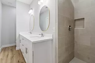 404 Forest Hill Blvd, Houston, TX 77011 - Photo 5