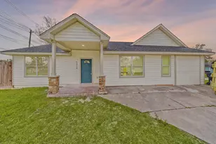 7954 Glenvista St, Houston, TX 77061 - Photo 1