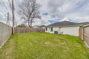 7954 Glenvista St, Houston, TX 77061 - Photo 13