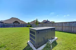 6811 Mirabeau Ln, Katy, TX 77493 - Photo 45
