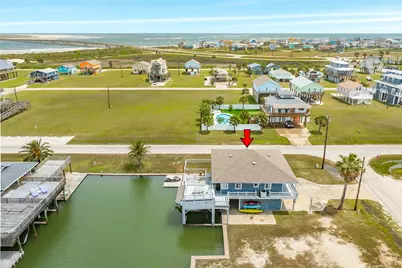 202 Schooner Drive, Freeport, TX 77541 - Photo 3