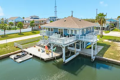 202 Schooner Drive, Freeport, TX 77541 - Photo 3