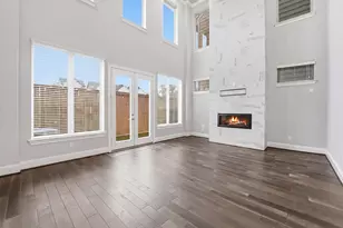 1121 Shepherd Oaks Dr, Houston, TX 77018 - Photo 9