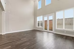 1121 Shepherd Oaks Dr, Houston, TX 77018 - Photo 9