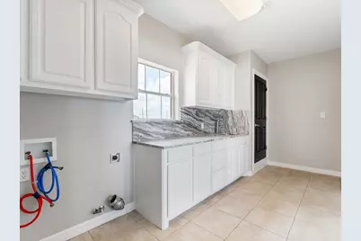 863 Bunkhouse Trail, Angleton, TX 77515 - Photo 37