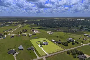 863 Bunkhouse Trail, Angleton, TX 77515 - Photo 41