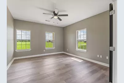 863 Bunkhouse Trail, Angleton, TX 77515 - Photo 13