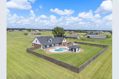 863 Bunkhouse Trail, Angleton, TX 77515 - Photo 1
