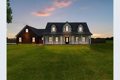 863 Bunkhouse Trail, Angleton, TX 77515 - Photo 33