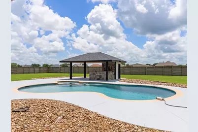 863 Bunkhouse Trail, Angleton, TX 77515 - Photo 31