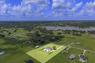 863 Bunkhouse Trail, Angleton, TX 77515 - Photo 39