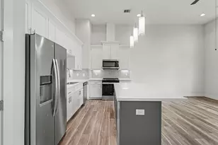 2504 W Tidwell Rd, Houston, TX 77091 - Photo 13