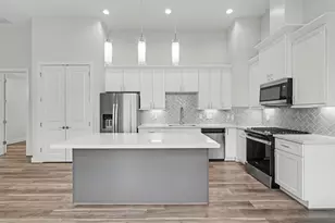 2504 W Tidwell Rd, Houston, TX 77091 - Photo 11