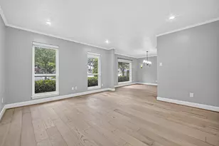 10118 Briar Forest Dr, Houston, TX 77042 - Photo 5