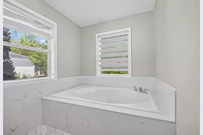 10118 Briar Forest Drive, Houston, TX 77042 - Photo 39