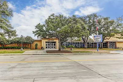 7715 Bryonwood Drive, Houston, TX 77055 - Photo 5