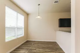 11930 Munich Dr, Houston, TX 77044 - Photo 5