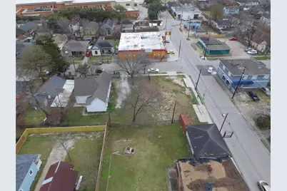 1903 Chapman Street, Houston, TX 77009 - Photo 3
