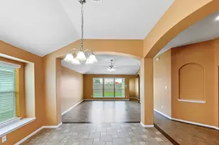 9303 Daisy Cove Ln, Houston, TX 77064 - Photo 15