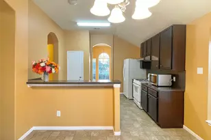 9303 Daisy Cove Ln, Houston, TX 77064 - Photo 11