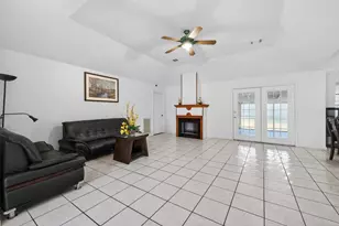 9927 Glenkirk Dr, Houston, TX 77089 - Photo 3