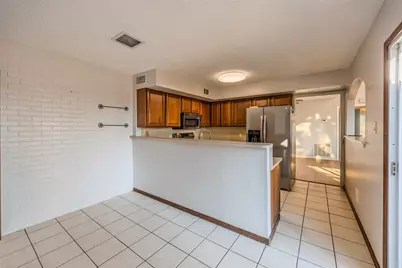 2002 S Lubbock Street, Brenham, TX 77833 - Photo 13