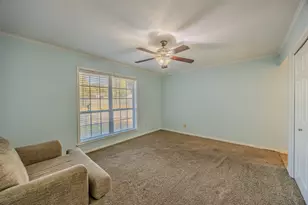 2002 S Lubbock St, Brenham, TX 77833 - Photo 19
