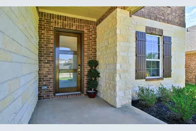 7050 Lauren Oak Drive, Conroe, TX 77304 - Photo 5
