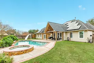 900 N Belle St, Angleton, TX 77515 - Photo 9