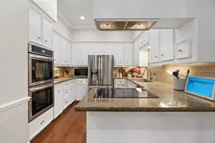 6734 Vanderbilt St, Houston, TX 77005 - Photo 15