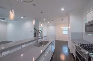 1113 Bunton St, Houston, TX 77009 - Photo 9