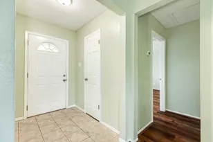 47 Wagon Ln Loop, Angleton, TX 77515 - Photo 9