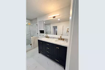 1710 Hill Top Lane, Kingwood, TX 77339 - Photo 11