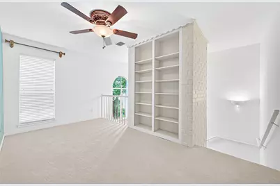 10712 Briar Forest Drive, Houston, TX 77042 - Photo 31