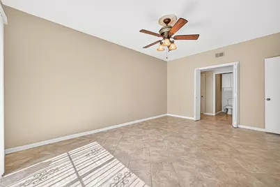 10712 Briar Forest Drive, Houston, TX 77042 - Photo 19