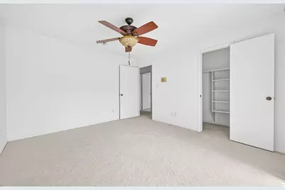 10712 Briar Forest Drive, Houston, TX 77042 - Photo 39
