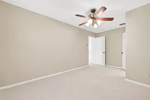 10712 Briar Forest Dr, Houston, TX 77042 - Photo 33