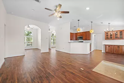 7214 Deep Forest Drive, Houston, TX 77088 - Photo 15