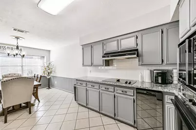 501 12th Avenue N, Texas City, TX 77590 - Photo 9