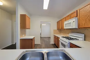 18218 Olive Leaf Dr, Houston, TX 77084 - Photo 9