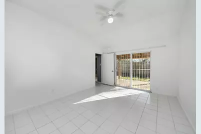 10011 Berry Limb Drive, Houston, TX 77099 - Photo 21