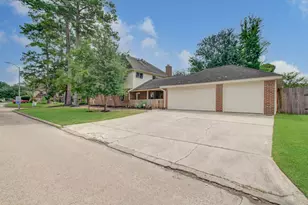 14635 Rosehill Dr, Houston, TX 77070 - Photo 3