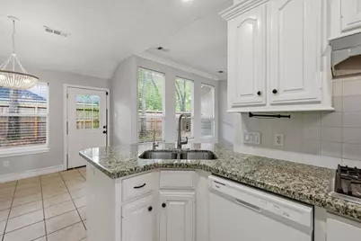 909 Katie Lane, Conroe, TX 77304 - Photo 17