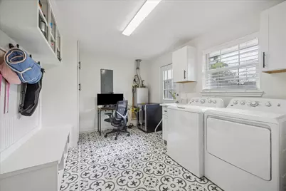 10023 Briarwild Lane, Houston, TX 77080 - Photo 19