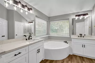 2131 Shaly Breeze Lane, League City, TX 77573 - Photo 31
