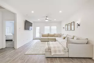 22210 Florence Spgs Dr, Hockley, TX 77447 - Photo 5