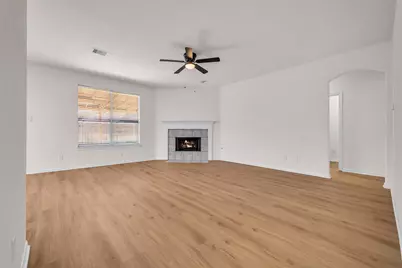 15603 Mustang Island Drive, Sugar Land, TX 77498 - Photo 9