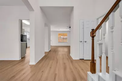 15603 Mustang Island Drive, Sugar Land, TX 77498 - Photo 3